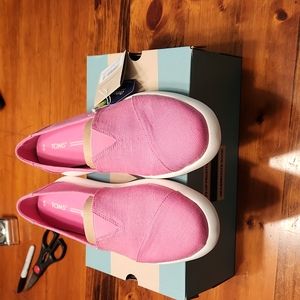 Toms slip ons